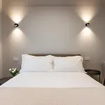 Dorato Townhouse Sabrina By The Vila