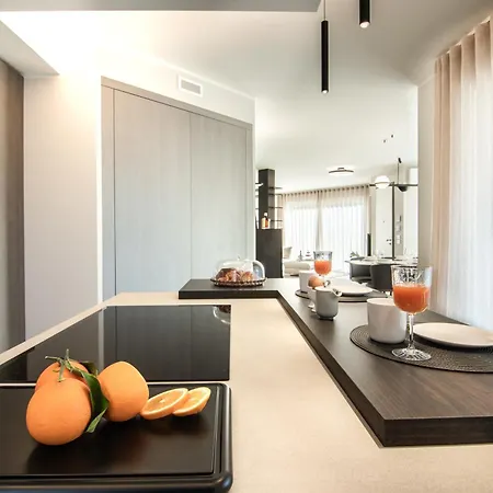 Dorato Luxury Sabrina View Villa Colico