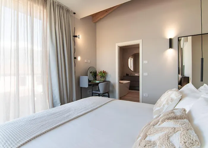 Dorato Townhouse Sabrina By The Villa Colico
