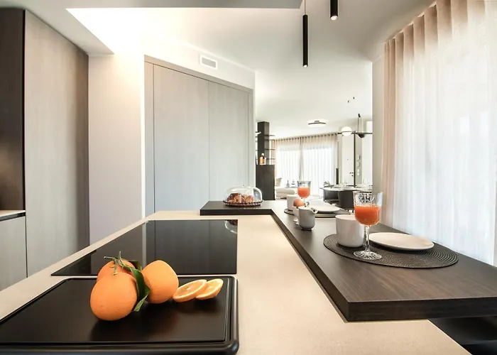 Dorato Townhouse Sabrina By The Villa Colico