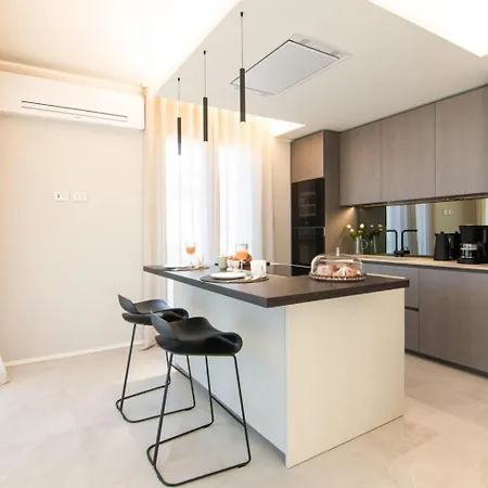 Dorato Townhouse Sabrina By The * Colico