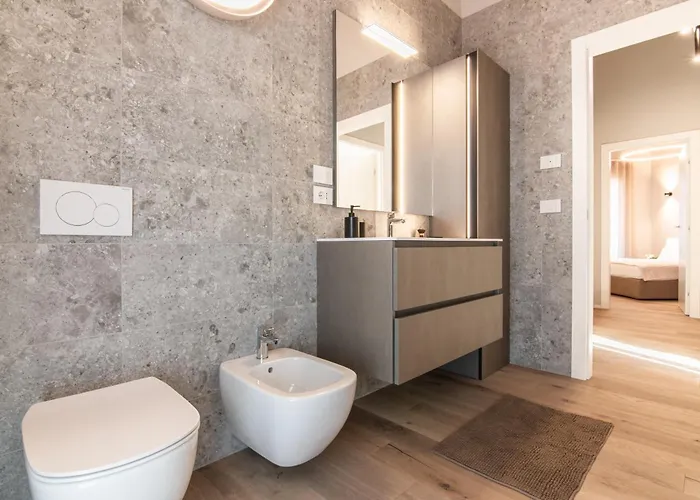 Lago Dorato Townhouse Sabrina By The Como Lake וילה *