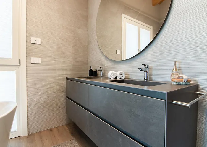 Lago Dorato Townhouse Sabrina By The Como Lake * קוליקו