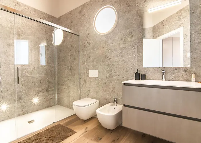 Lago Dorato Townhouse Sabrina By The Como Lake וילה *