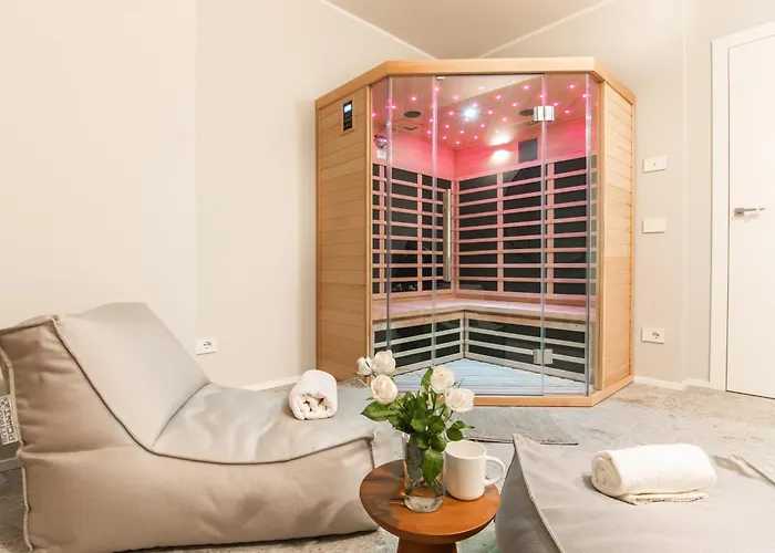 Lago Dorato Townhouse Sabrina By The Como Lake וילה