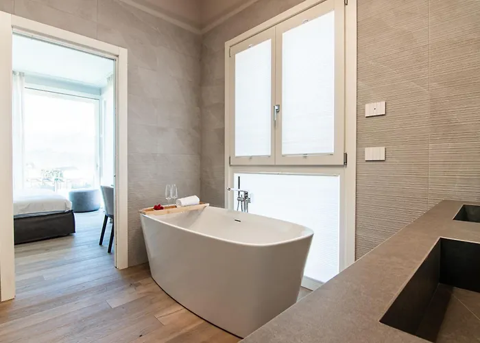 Lago Dorato Townhouse Sabrina By The Como Lake *