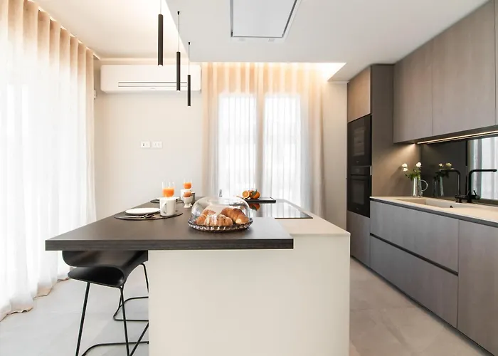 Dorato Townhouse Sabrina By The * Colico