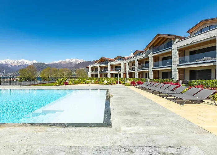 Lago Dorato Townhouse Sabrina By The Como Lake *